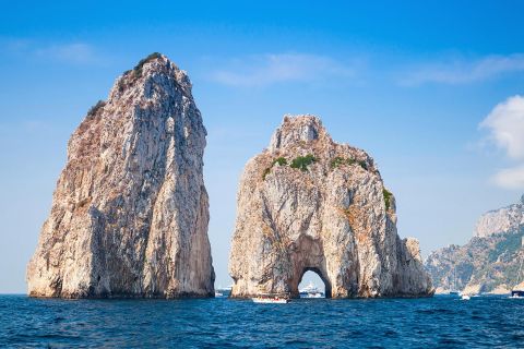 Tour privato in barca di un'intera giornata a Capri da Sorrento