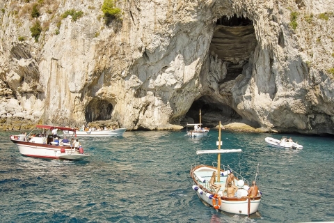 Capri: tour privado de día completo en barco desde SorrentoCapri: tour de lujo en lancha motora desde Sorrento