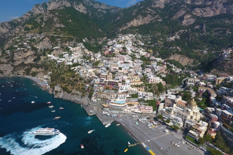 De Capri: excursion en bateau sur la côte amalfitaineDe Capri: côte amalfitaine en hors-bord de luxe