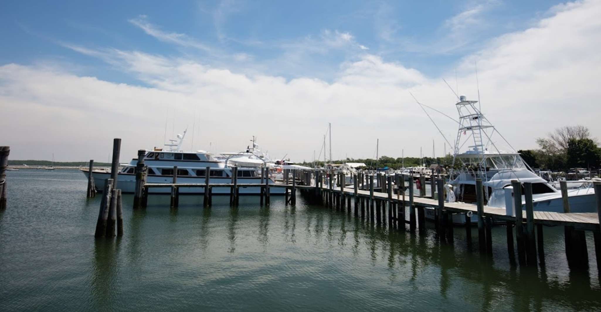 From NYC, Hamptons, Sag Harbor, and Outlet Shopping Day Trip - Housity