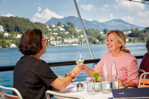 Luzern: Gourmet-Bootsfahrt auf dem Vierwaldstätter See