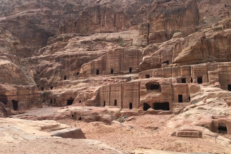 Ab Tel Aviv: Geführte Tagestour nach Petra mit Transfers
