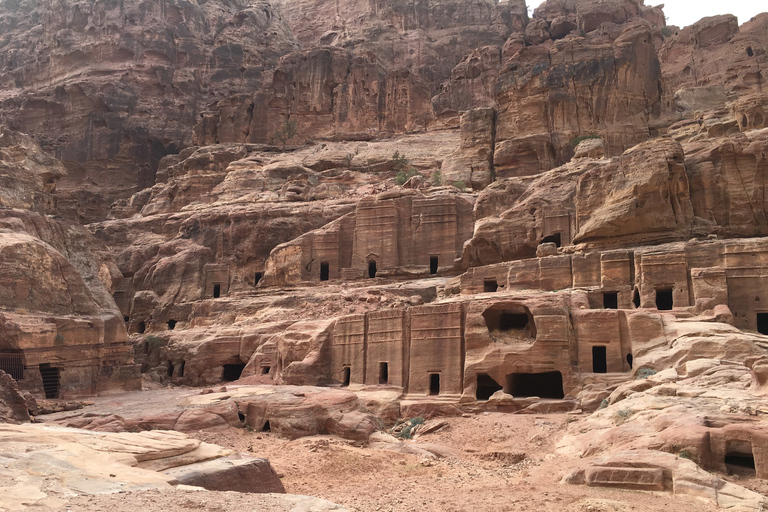 Ab Tel Aviv: Geführte Tagestour nach Petra mit Transfers