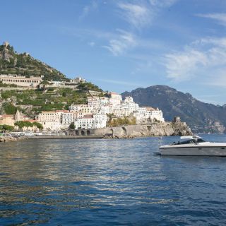 From Positano: Private Boat Tour to Capri or Amalfi