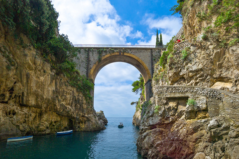 Ab Positano: Private Bootstour nach Capri oder AmalfiAb Positano: Bootstour mit offenem Deck nach Capri / Amalfi