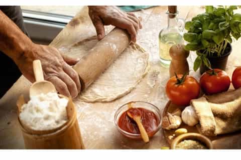 From Florence: Pizza Cooking Class at San Gimignano Winery