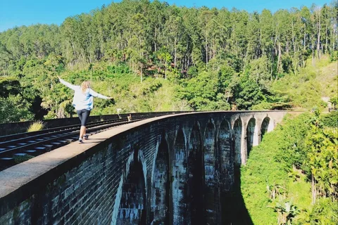 Ella: Little Adam's Peak and Nine Arch Bridge Half-Day Tour