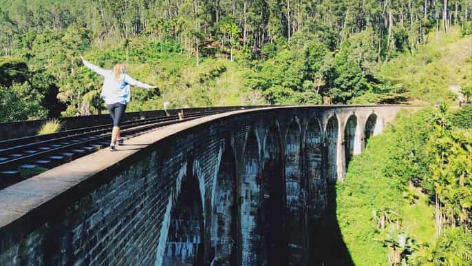 ella little adams peak and nine arch bridge halfday tour