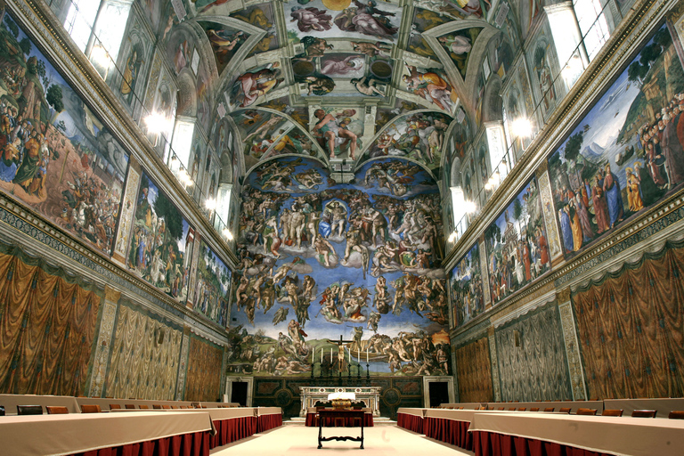 Vatican, Sistine Chapel and St. Peter's Semi Private Tour Semi Private Tour with a maximum 12 people - Spanish