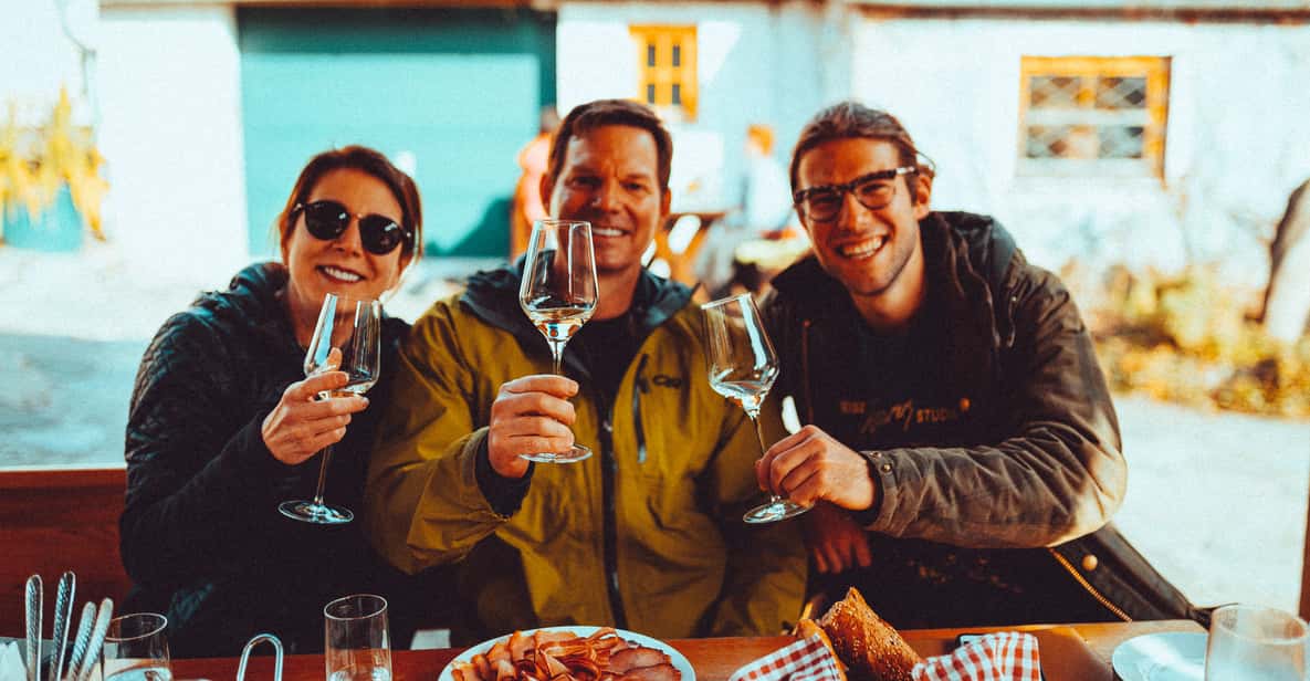 Vienna: Naschmarkt Guided Food Tour