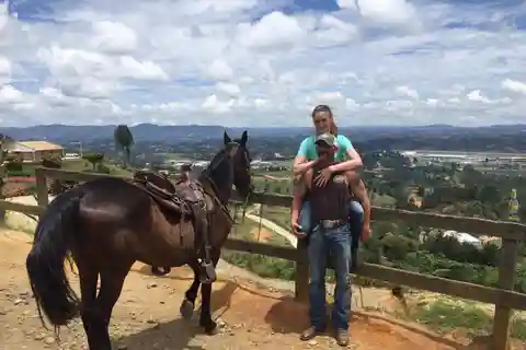 Bogotá: Passeio a cavalo pela selva