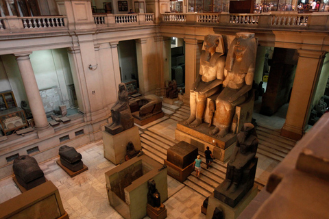 Cairo: Great Pyramids of Giza and Egyptian Museum Tour Tour without Entrance Tickets