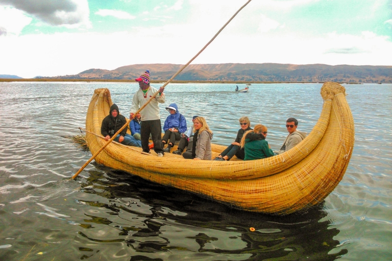 Ab Puno: Tagestour zu Uros-Inseln und Taquile-InselAll-inclusive-Tagestour per normalem Boot