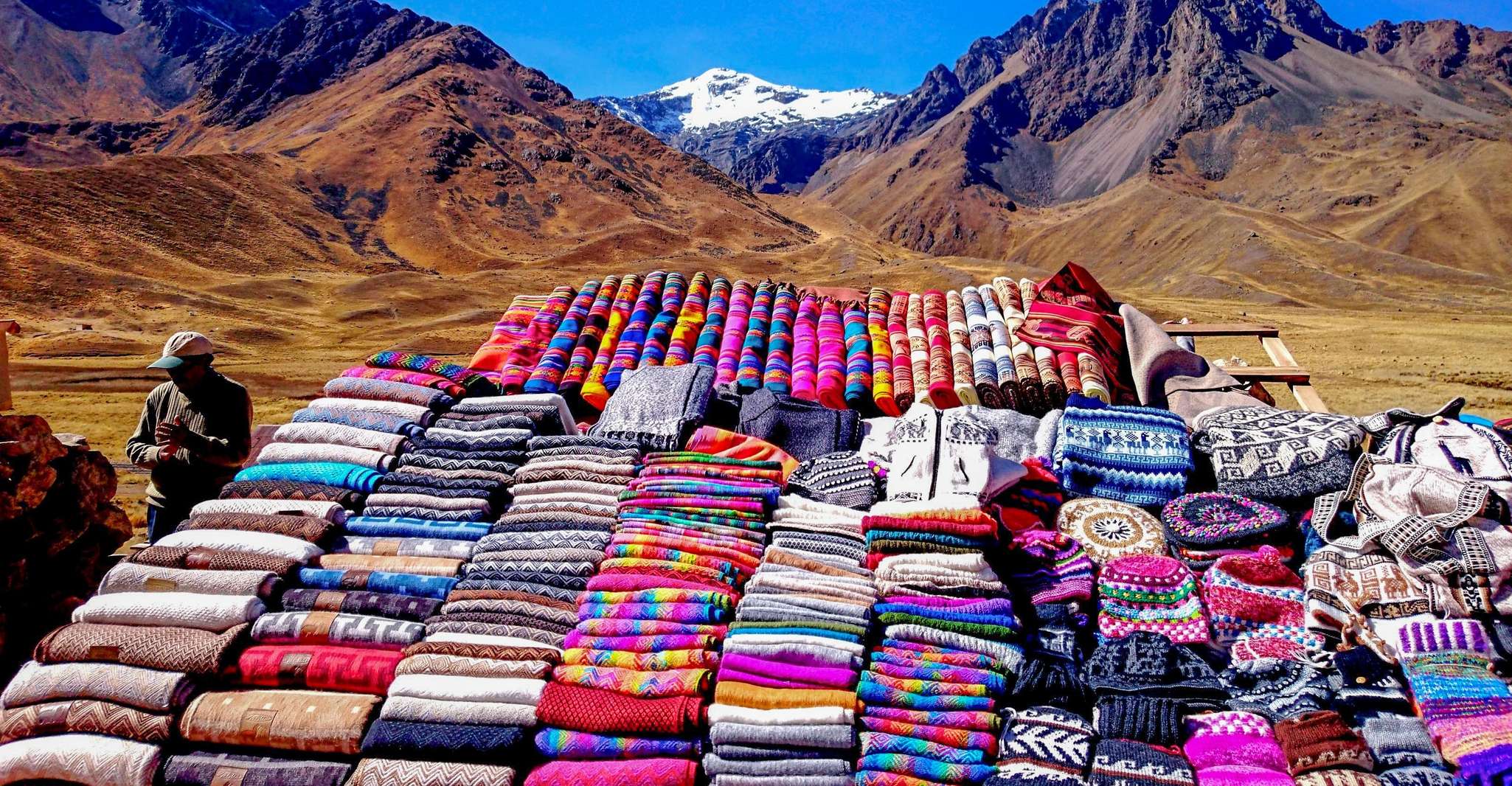 Full–Day Sightseeing Bus Tour between Cusco and Puno - Housity