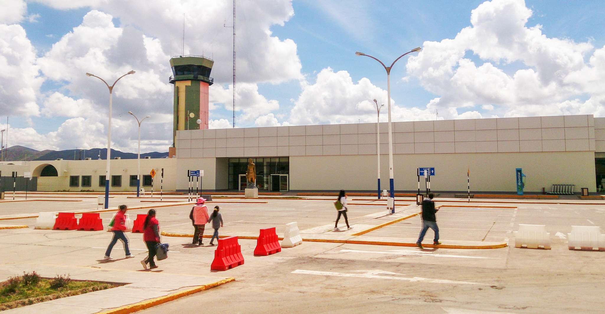 Transferts privés entre l'aéroport de Juliaca et la ville de Puno - Hizvo