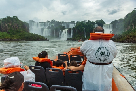 Puerto Iguazu: boottocht Iguazu-watervallen en Gran AventuraOphalen bij hotels in Brazilië