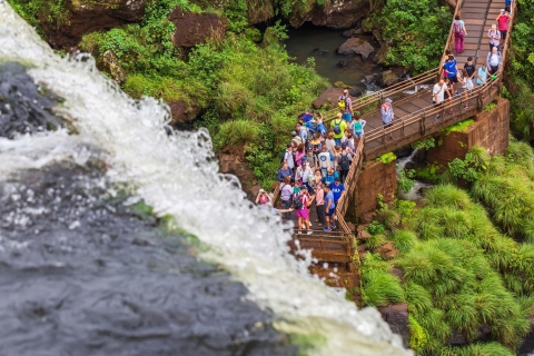 Puerto Iguazu: boottocht Iguazu-watervallen en Gran AventuraOphalen bij hotels in Brazilië