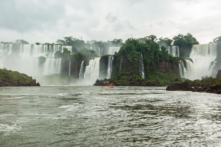 Puerto Iguazu: excursion en bateau aux chutes d'Iguazu et Gran AventuraPrise en charge depuis les hôtels en Argentine