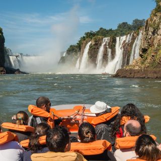Iguassu Falls: Guided Tour & Macuco Safari on Pontoon Boats