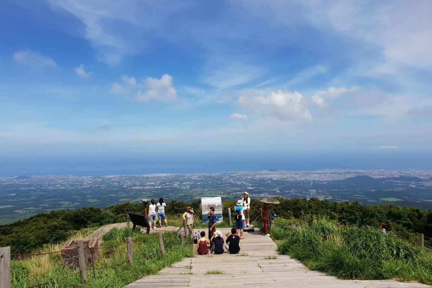 Jeju: Hallasan Kleingruppen-Naturwanderung & Mittagessen