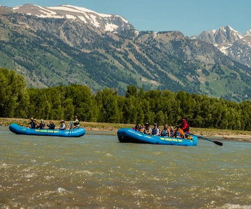 13-Mile Snake River Scenic Rafting Experience from Jackson
