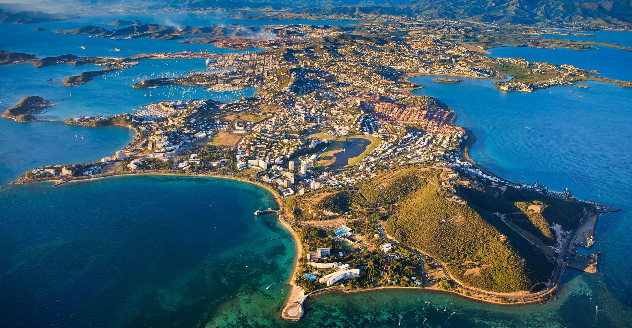 Noumea, Hop-On Hop-Off Bus from Cruise Ship Terminal - Housity