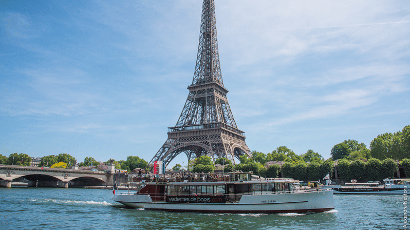 seine river cruise with wine