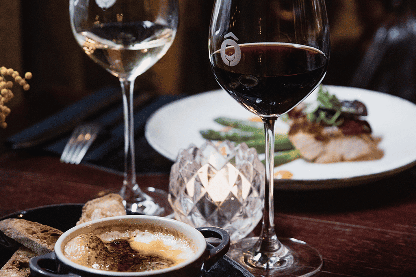 Paris: Dinner with Customized Wine Selection