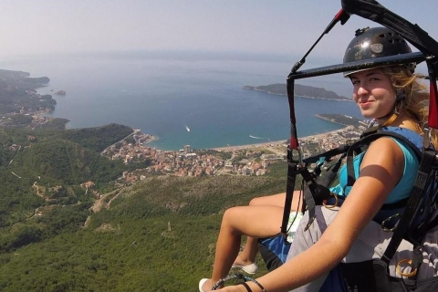 Budva o Petrovac: Experiencia de parapenteExperiencia de vuelo en parapente en Montenegro