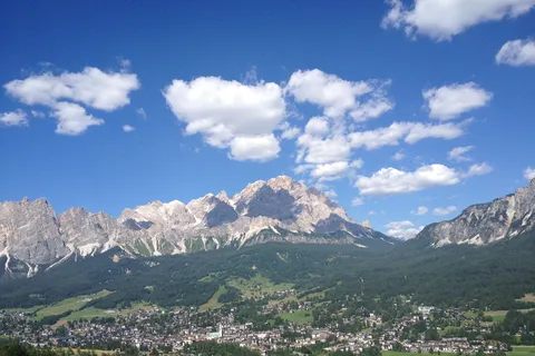 From Cortina: Full-Day Dolomites Mountains Tour