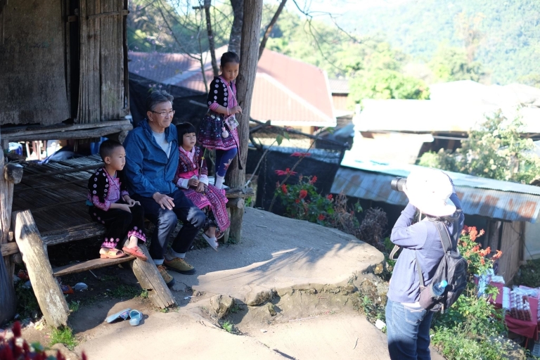 4h en Doi Suthep y pueblo de la tribu Hmong desde Chiang MaiTour privado