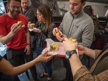 Lonely Planet Experiences: Chicago Geschichte und Food Tour Lonely Planet Experiences: Chicago Geschichte und Food Tour