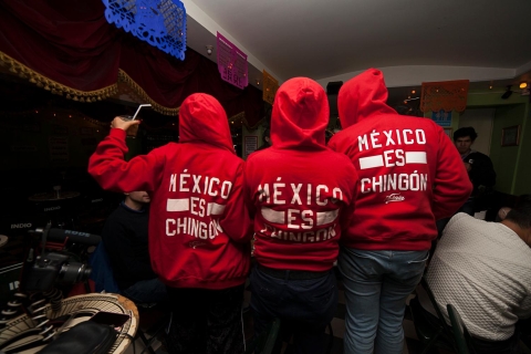 Mexico City: Visite culinaire nocturne Tacos & MezcalTour d'anglais
