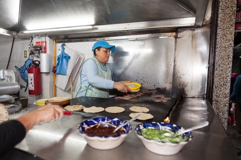 Mexico-Stad: Tacos & Mezcal Night Food TourMexico-Stad: Tacos & Mezcal Night Food Tour in het Spaans