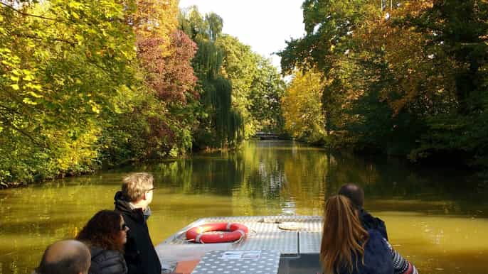 Leipzig: tour guiado en lancha motora por los canales históricos de la ciudad