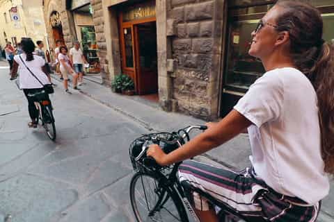 Florence: Vintage Bike Tour with Gelato Tasting