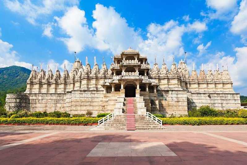 Transfer from Jodhpur to Udaipur via Jain Temple in Ranakpur