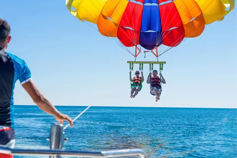Destin: Parasailing Flight Above the Gulf of Mexico