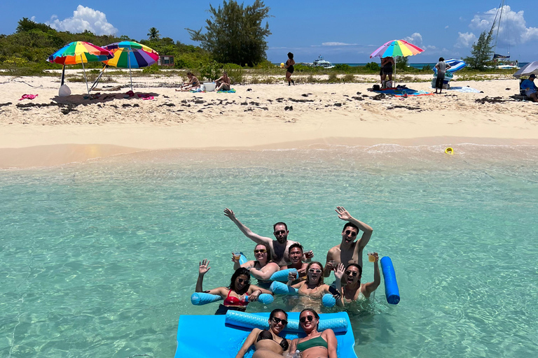 From Fajardo: Snorkeling and Beach Day in Culebra