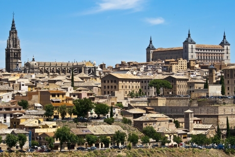 Madrid: tour en autobús a Toledo y El EscorialTour de un día en autocar a Toledo y El Escorial en inglés