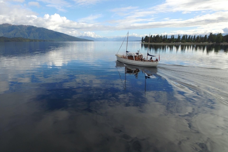 Lake Te Anau: boottocht van 3 uur met begeleide wandeling
