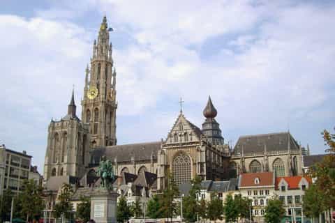 From Amsterdam: Private Day Trip to Brussels and Antwerp