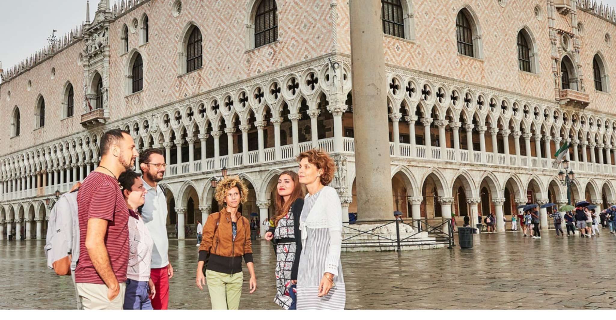 ڤينيسية ، وڤينيس ڤينيس على جُمَم خفيَّة موجَّهة في جولة سير - Hizvo