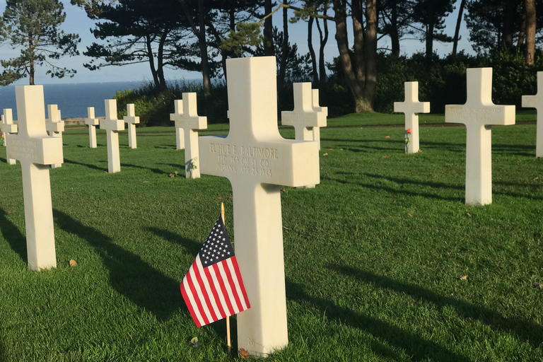 Ab Paris: Tagestour per Minibus zu Schauplätzen des D-DayNormandie D-Day Tour ohne Abholung