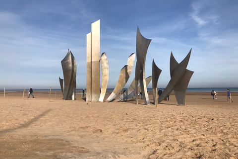 Ab Paris: Tagestour per Minibus zu Schauplätzen des D-DayNormandie D-Day Tour ohne Abholung