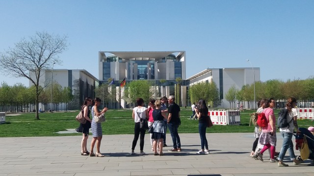 Visit Berlin: Government District around the Reichstag Guided Tour in Munich