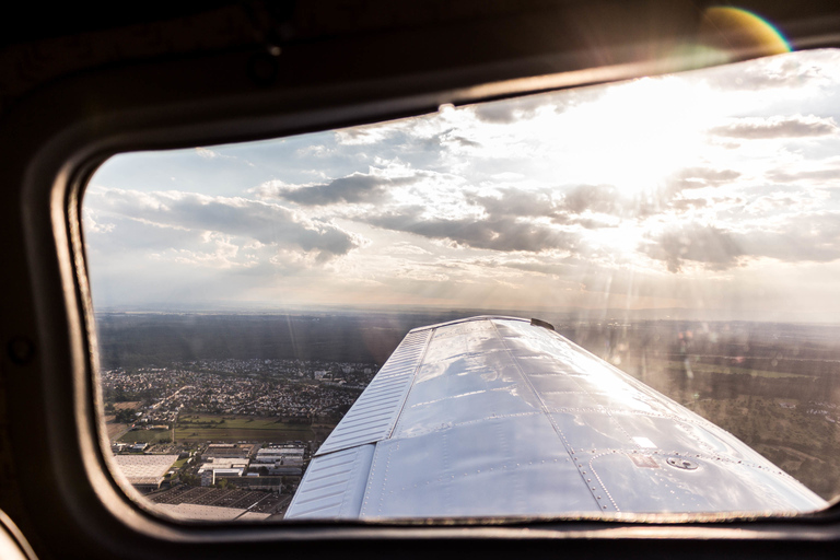 Frankfurt: 1-Hour Sightseeing Flight