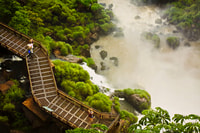 Iguazu Falls Saver Pack, ambos lados de las cataratas y transferencias - Hizvo