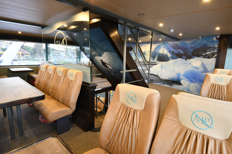 El Calafate: Glaciers Gourmet Experience - Full Day Cruise Classic Experience and Footbridges of Perito Moreno