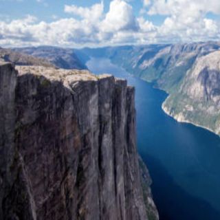 Stavanger: Waterfalls Rocks and Caves Cruise